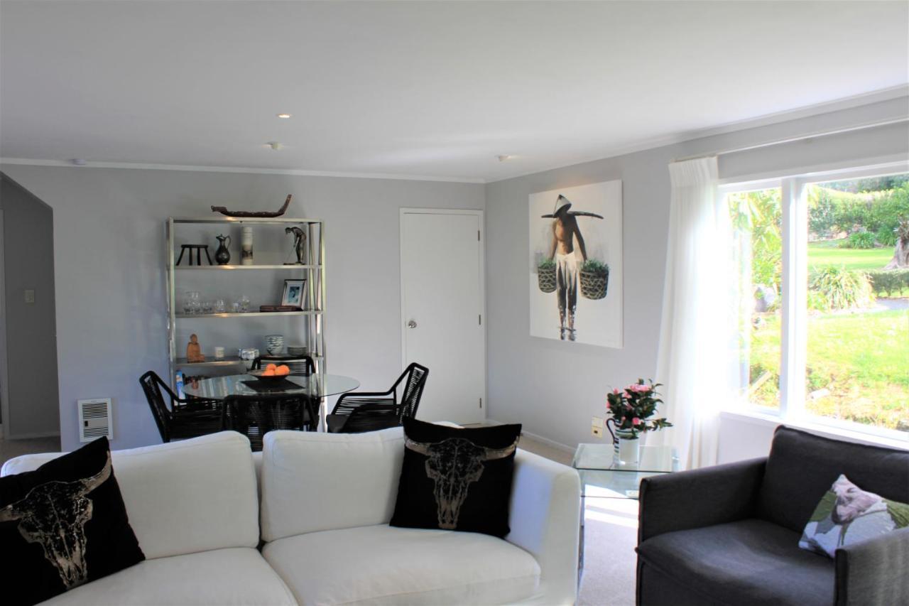Brenton Lodge Whangamata Esterno foto