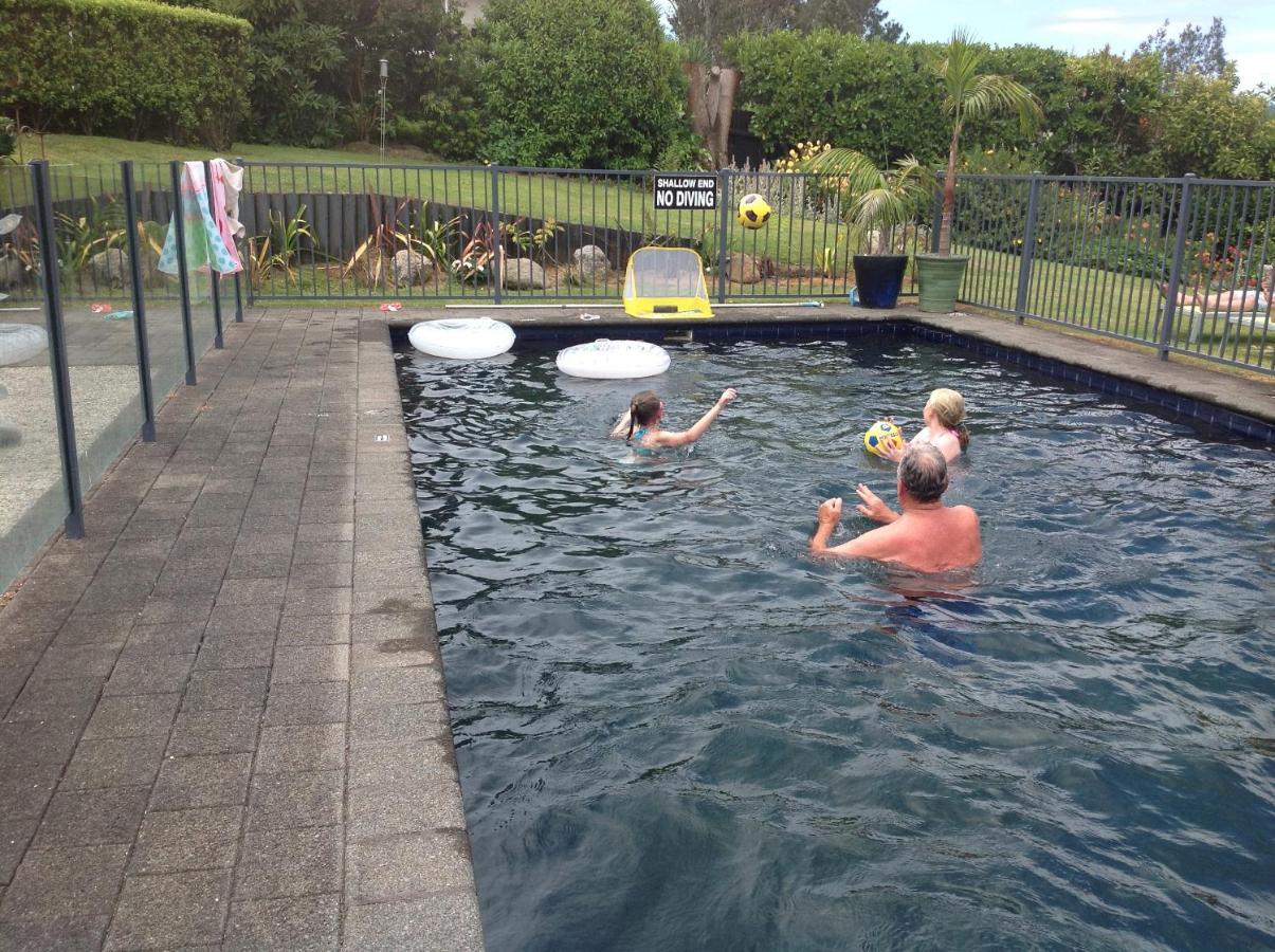 Brenton Lodge Whangamata Esterno foto